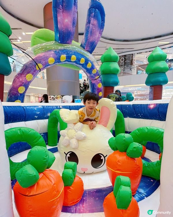 玩爆巨型充氣樂園🧸💦 Mikiki x Momoland