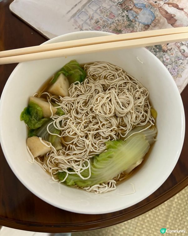 打風在家食豆腐麵