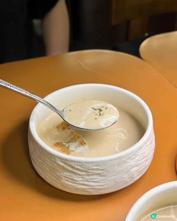 ʚ♡ 羅馬風洞穴設計 • 打卡美食兩不誤 ♡ɞ
