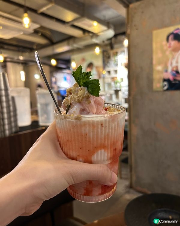 上次朋友帶我到的一間旺角工業風特色cafe ,環境舒適,服務...