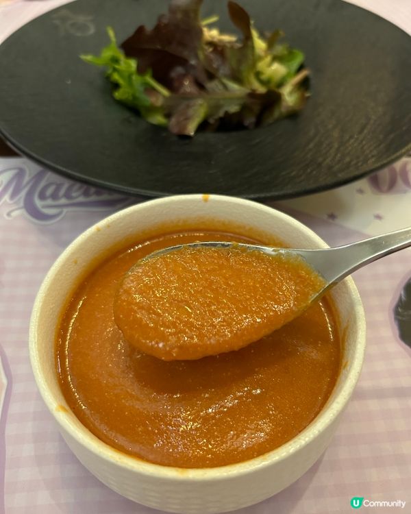 上次朋友帶我到的一間旺角工業風特色cafe ,環境舒適,服務...