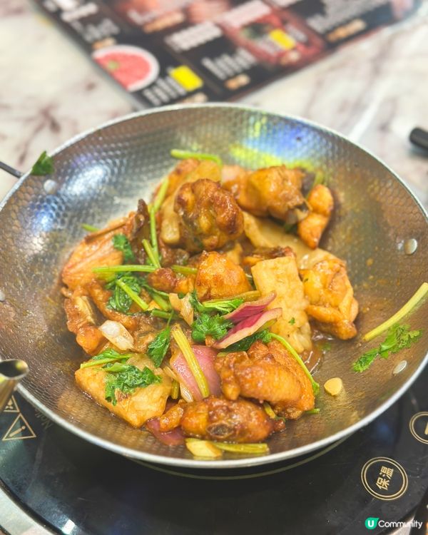 想去尖沙咀食阿爺八鮮鍋好耐,見親人食啲海鮮同火鍋配料都好吸引...