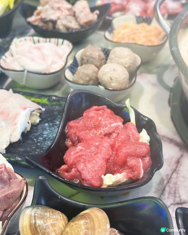 想去尖沙咀食阿爺八鮮鍋好耐,見親人食啲海鮮同火鍋配料都好吸引...