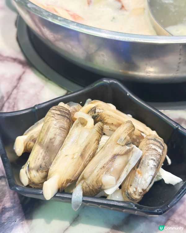 想去尖沙咀食阿爺八鮮鍋好耐,見親人食啲海鮮同火鍋配料都好吸引...