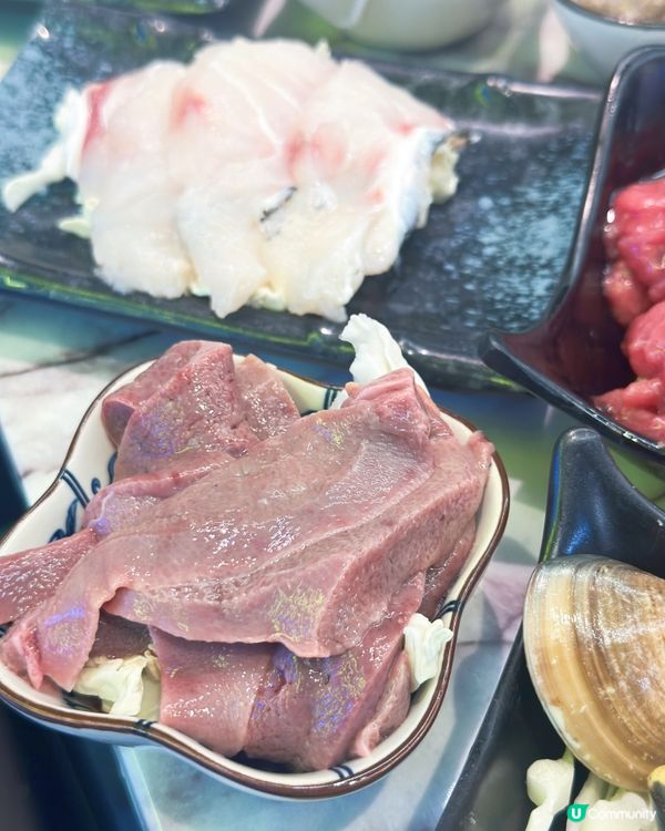 想去尖沙咀食阿爺八鮮鍋好耐,見親人食啲海鮮同火鍋配料都好吸引...