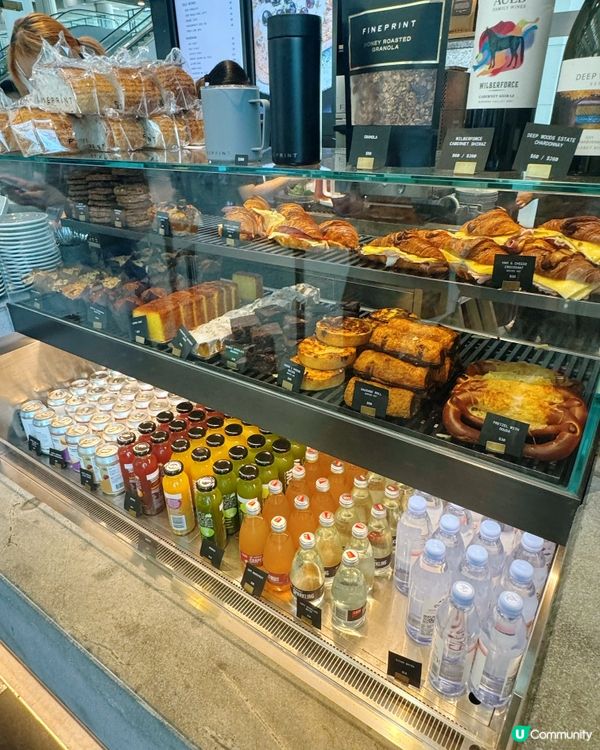 ✈️ 機場人氣寵兒！精品咖啡+酸種包☕🍞