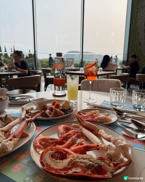 今次《庭園燒烤狂歡自助餐》真係好豐富，除咗必食冰鎮加拿大龍蝦...