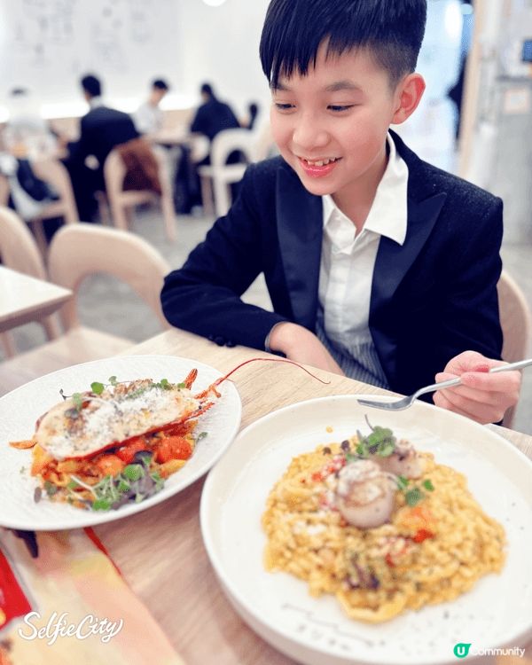 我推介以上的餐廳的原因是環境優美，座位寬敞，打卡一流，食物高...