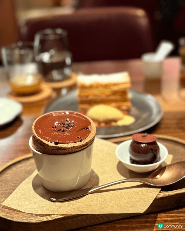 我介紹的分別有日本很有名的抹茶店開到香港、主打抹茶和焙茶甜品...