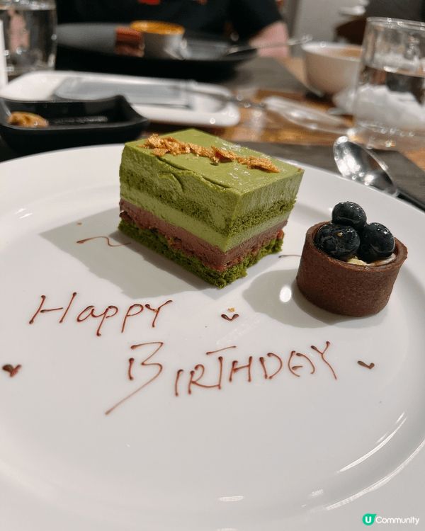當天是慶祝生日，食物質素非常好，海鮮非常鮮味，職員服務態度亦...