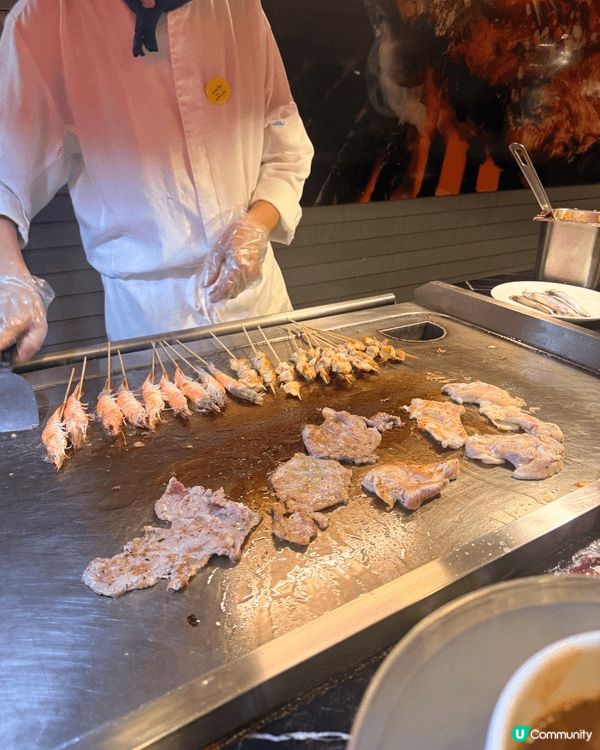 盡量呈現食物的最佳狀態，食物的擺放構圖得宜