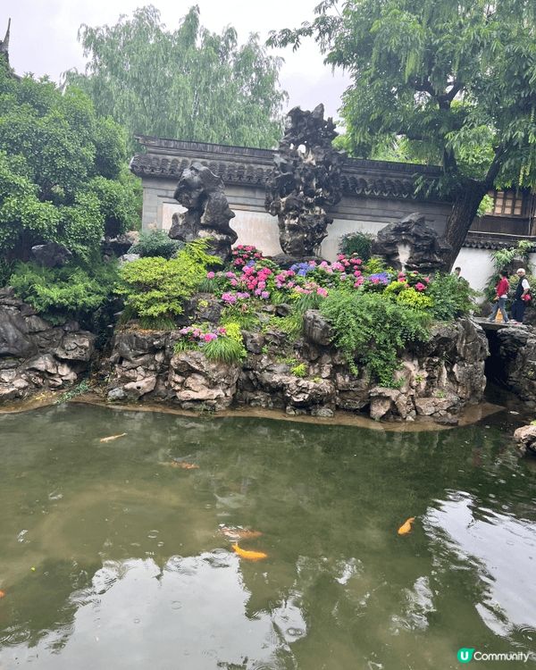 嚟到上海當然要去豫園參觀啦！這座歷史悠久嘅園區，感受吓文化嘅...