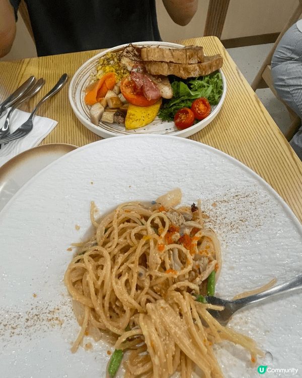 Triple Cafe（左上）