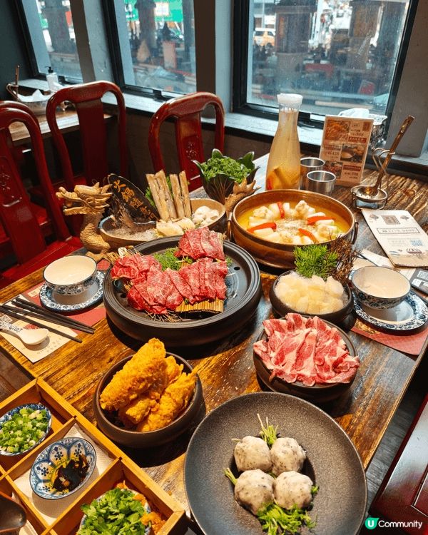 想推介香港一些元素嘅餐廳，坐得舒服無限時，食物質素高端，睇到...
