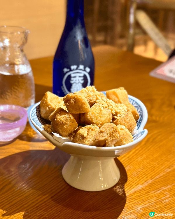 餐廳以香港本土菜式，融合日本居酒屋飲食文化，好似入咗居酒屋，...
