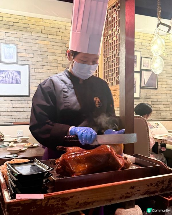 維港畔片皮鴨