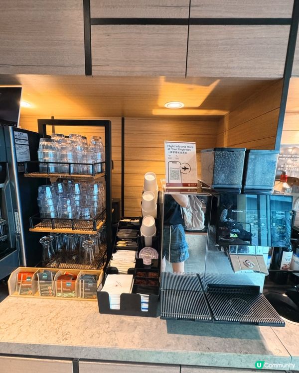 香港機場🛬Plaza Premium Lounge🍷🍽️