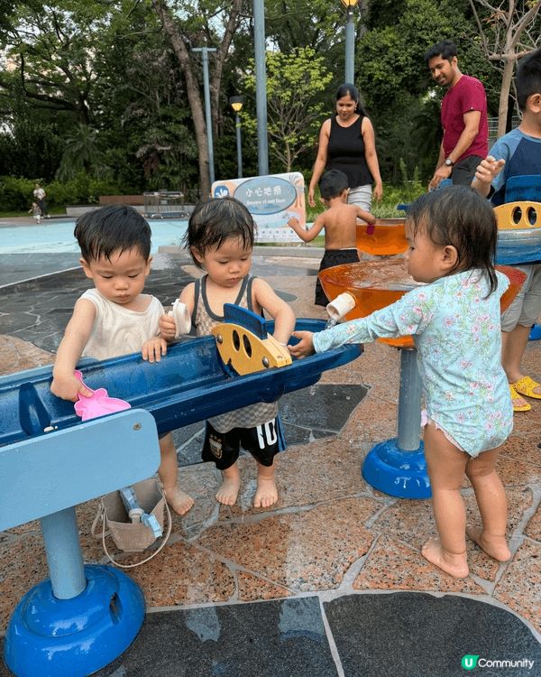 夏日打卡聖地，深水埗公園，大人小朋友都可以約埋frd子一齊玩...