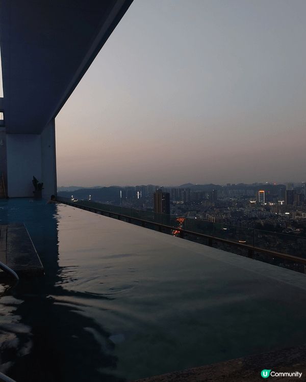 Swimming pool/ food and plant