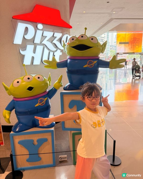 Pizza Hut x 反斗奇兵主題概念店🤩!!!