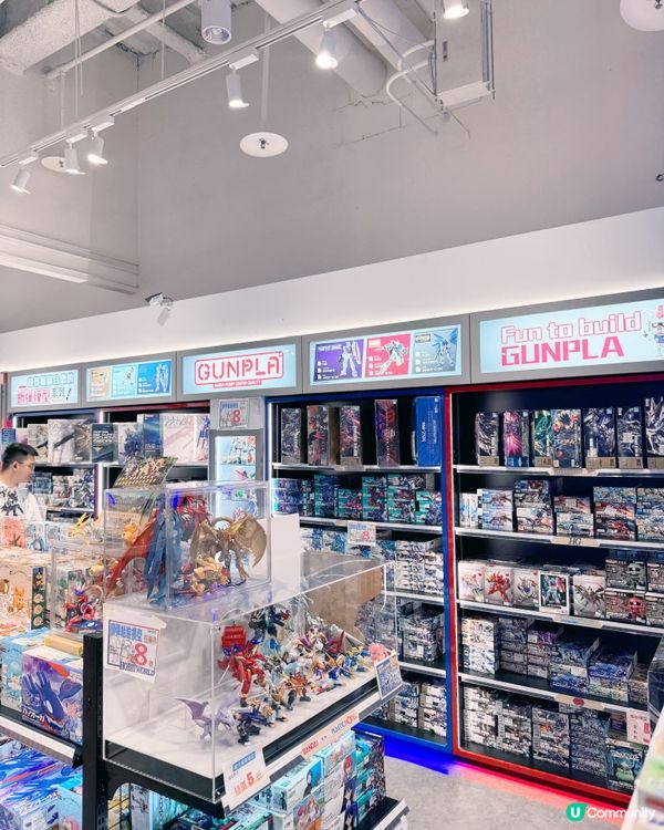 HOBBY WORLD 夢時代店📍 公仔與模型專賣店