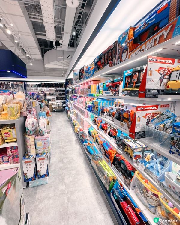 HOBBY WORLD 夢時代店📍 公仔與模型專賣店