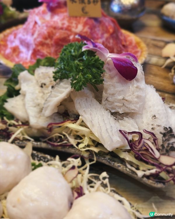 🍲4款湯底一次試齊!一班朋友圍爐打邊爐太滿足