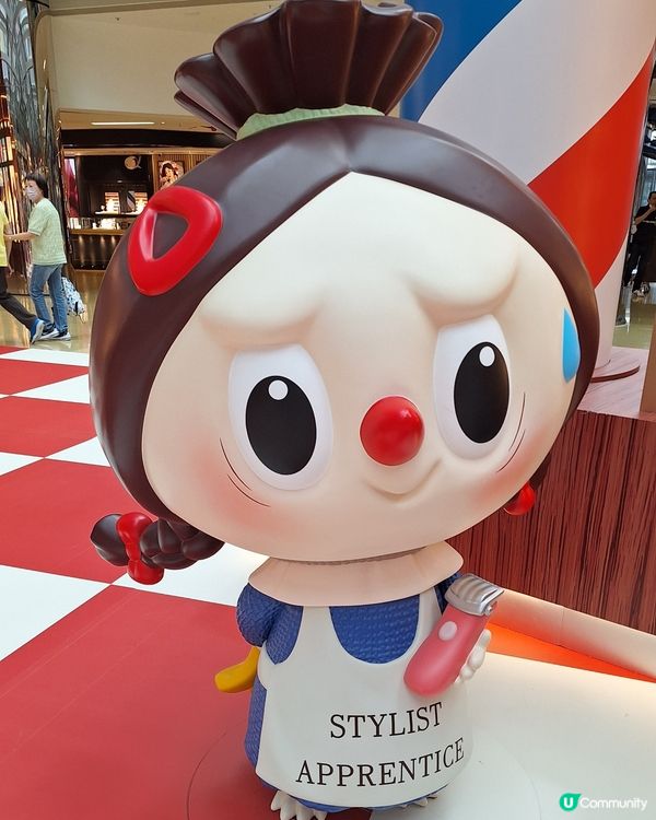剛參觀完太古城中心的「THE MONSTERS 復古理髮店主...