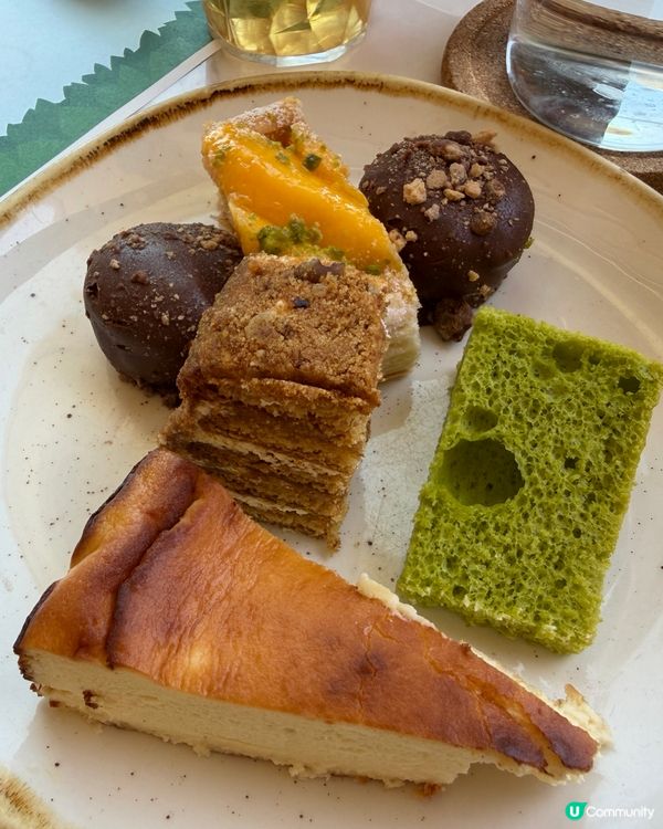 香港富麗敦海洋公園酒店星耀廳食自助午餐