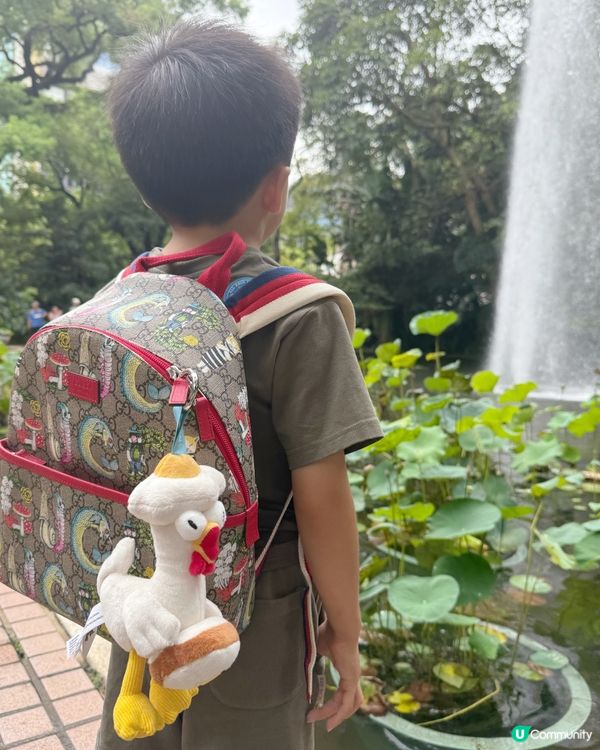 今個夏天香港成日落雨, 趁好天去咗位於尖沙咀嘅九龍公園行下,...