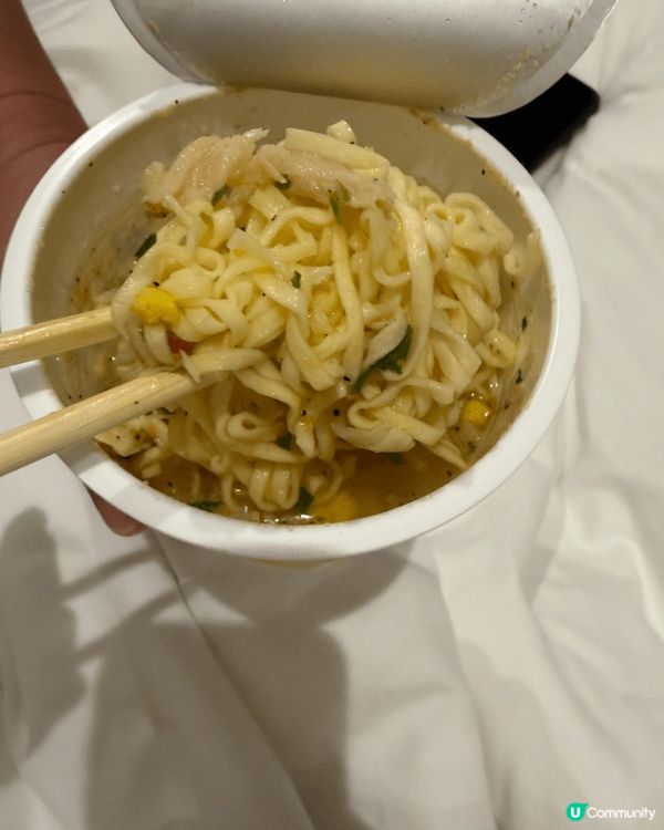夏日炎炎，日清合味道杯麵出咗呢杯凍食杯麵，加入冷水5分鐘就食...