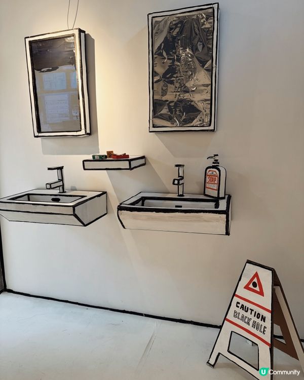 這個展也太古怪了吧！📦👽 1:1紙皮機場限時開箱