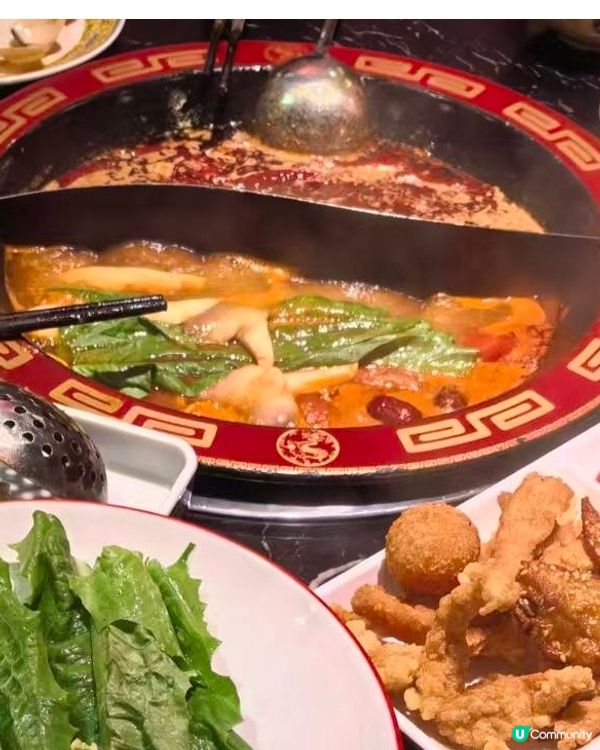 裝修古色古香的火鍋店🍲😋