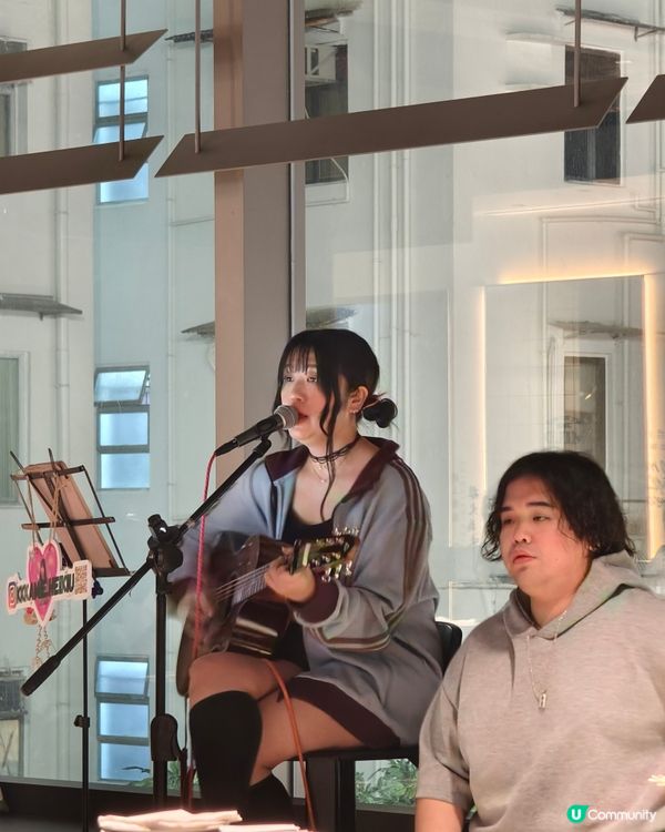 超值二人餐，邊聽Live Band邊看維港夕陽🌇