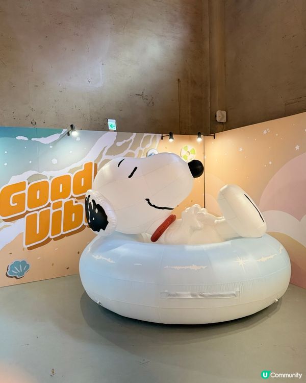 snoopy pop up store