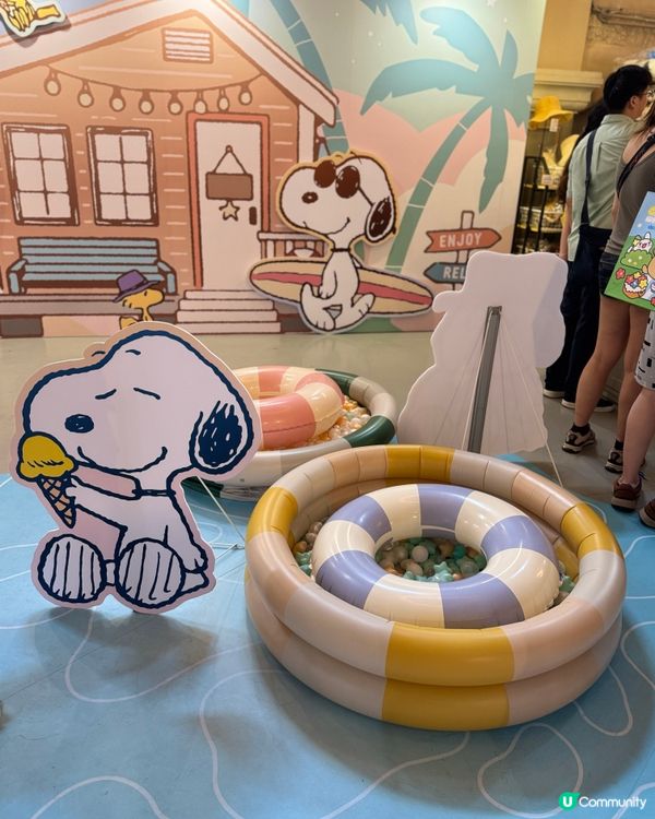 snoopy pop up store