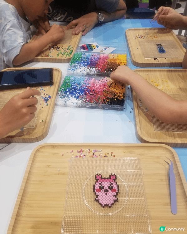 在零食美食展中參加了拼豆活動！在限時1小時內完成活動真的要手...