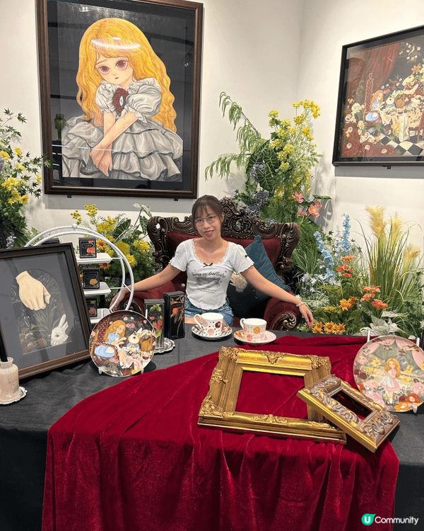「香港真的很美」，藍天白雲，穿上可愛活力的衣服感受香港大自然...