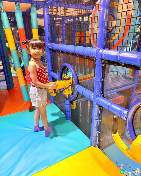 港島西超大型室內遊樂場