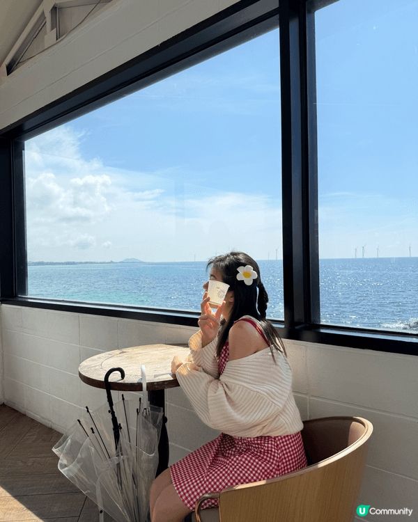 夏天放假就係要去海邊！買個甜品超！chill！🥰