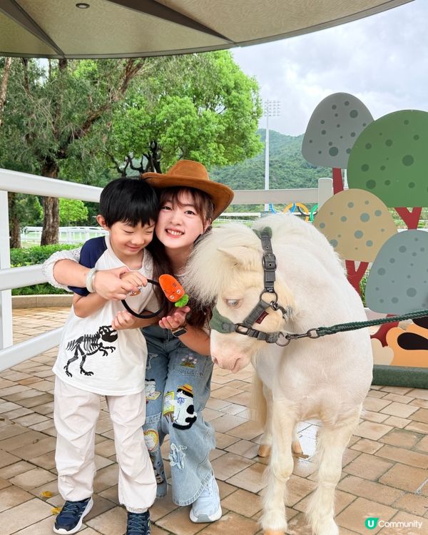 親子遊！彭福公園旁親親小馬！🐎🥰