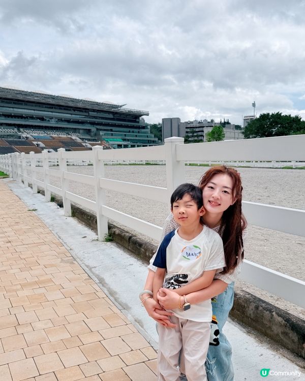 親子遊！彭福公園旁親親小馬！🐎🥰
