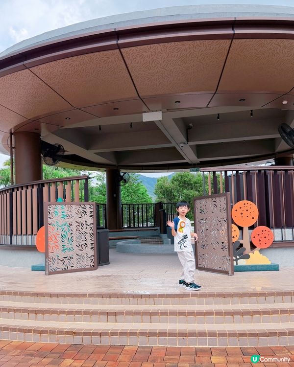 親子遊！彭福公園旁親親小馬！🐎🥰