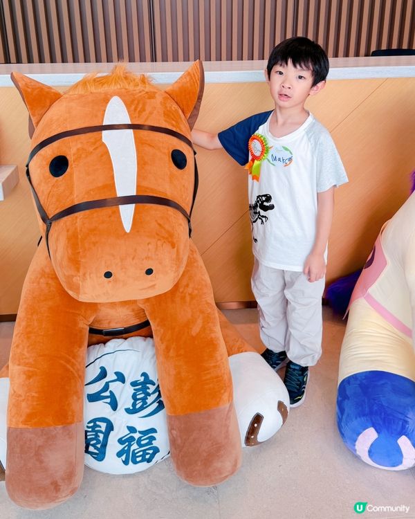 親子遊！彭福公園旁親親小馬！🐎🥰