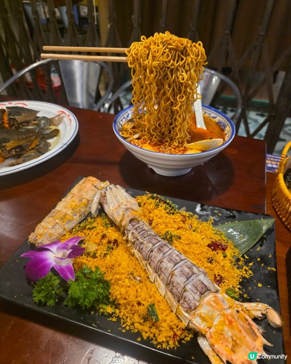 📍深圳必吃! 爆膏瀨尿蝦🦐輝記炭燒海鮮大排檔·老字號
.