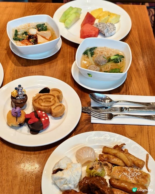 港迪小伏！🤯💰💰$300食兩飯？！🤯