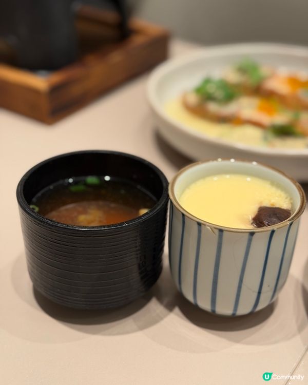 牛乳冰底下竟然有布丁！