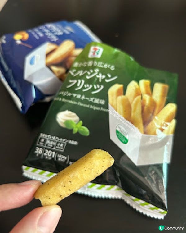 【2026 東京8天遊】日本便利店必買 ♥ 7-11 限定。濃郁草莓砂糖樹夾心餅乾。特濃牛油火山曲奇。帶皮比利時脆薯條