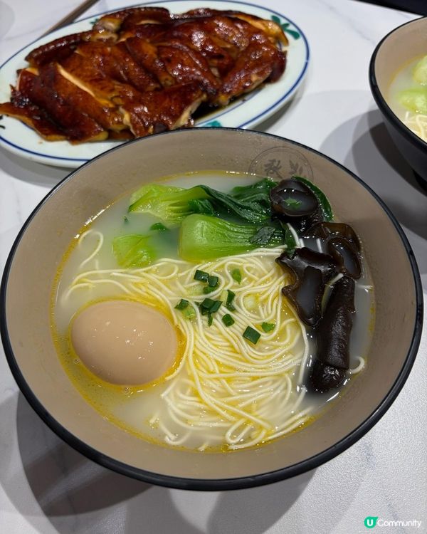 去觀塘工廈搵食,都俾我搵到驚喜｡係主打食豉油雞嘅｢秋意｣,豉...