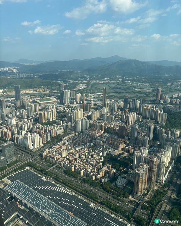 Sky high over Shenzhen ✨
